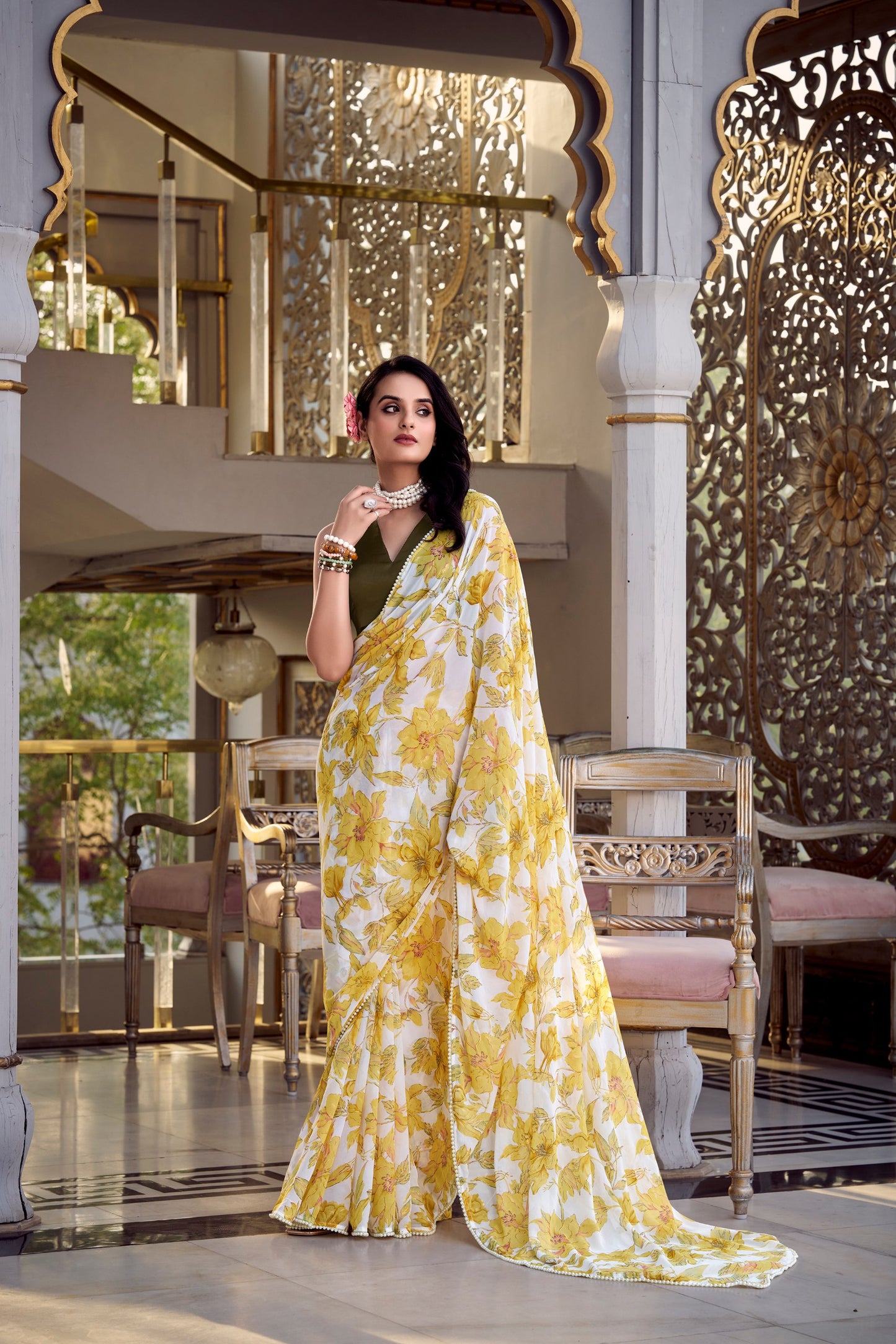 Women’s Floral Printed Saree with Sleeveless Blouse – Elegant Party & Festive Wear