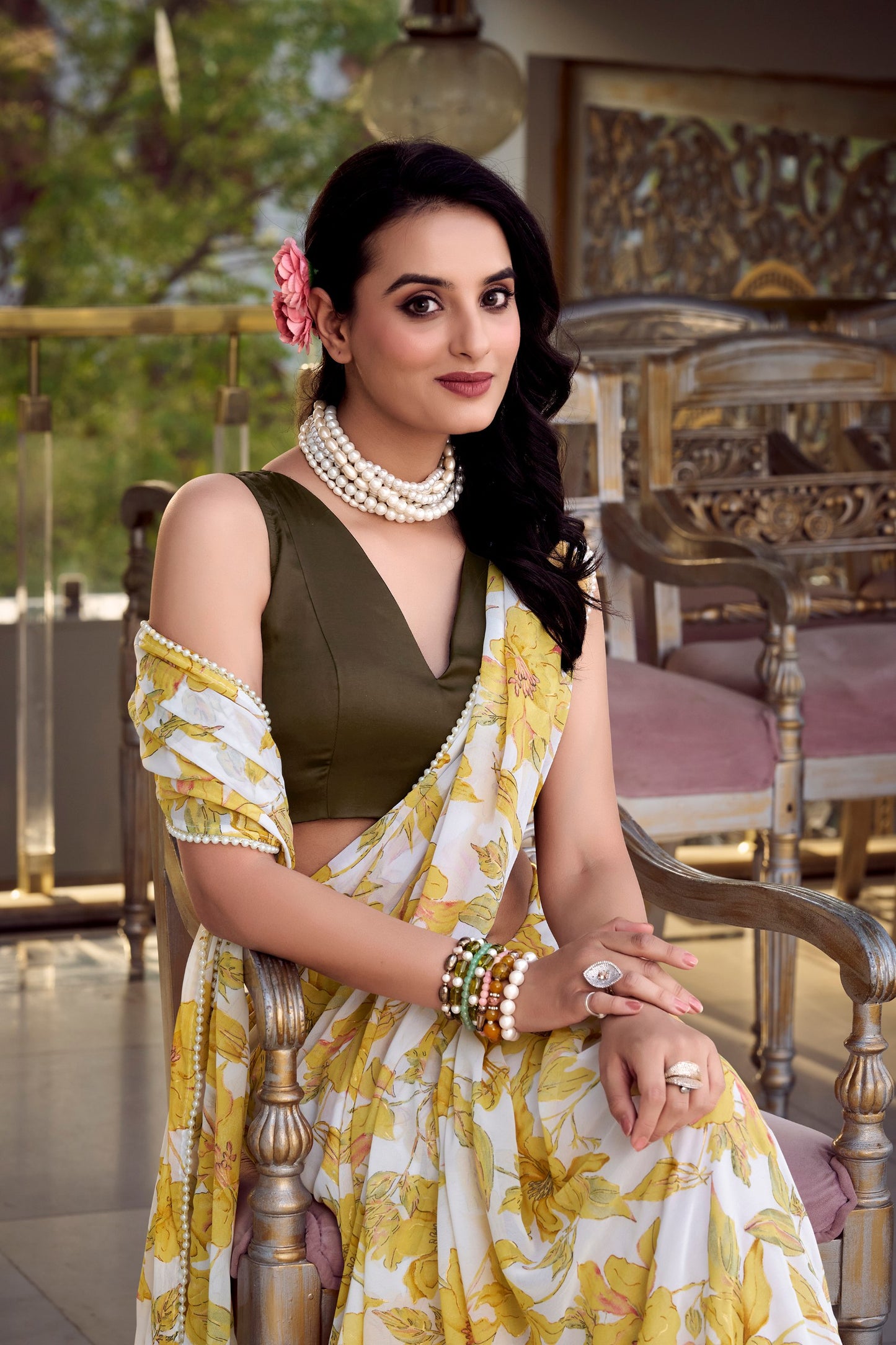 Women’s Floral Printed Saree with Sleeveless Blouse – Elegant Party & Festive Wear